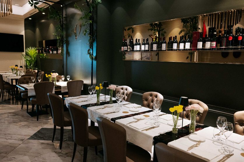 Un evento per scoprire come i sapori autentici della pizza al padellino si esaltano attraverso intriganti abbinamenti enologici. Un’occasione imperdile l’11 giugno dalle ore 20e30 al Vega Café Restaurant di Frattamaggiore