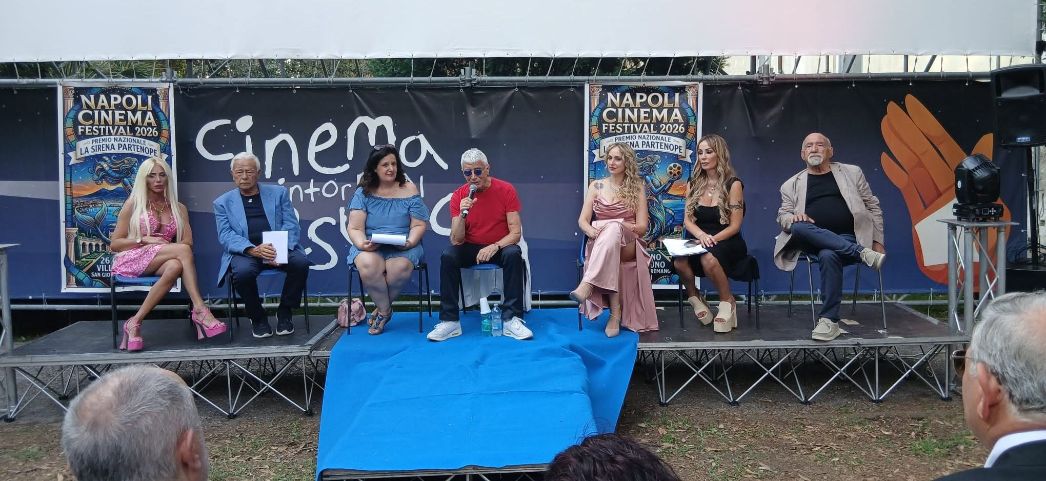nuova tappa del Napoli & Festival – Expo Summer 2026, una serata dedicata alla cultura, alla legalità, alla memoria civile e alla valorizzazione del territorio con Napoli Cinema Festival, Premio Disco D’ Oro, Premio Gold Star.